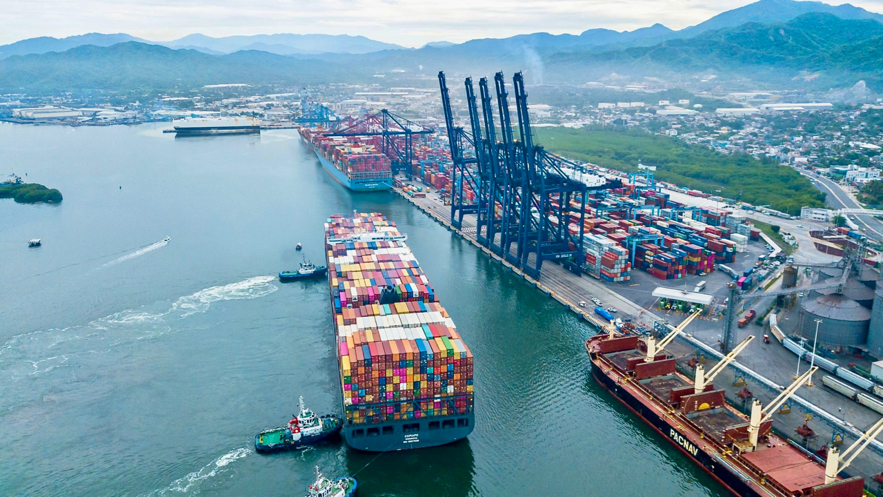 Port of Manzanillo quake